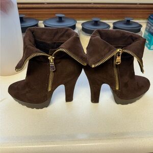 Brown Ankle Boots with Gold Zipper. Only wore once.